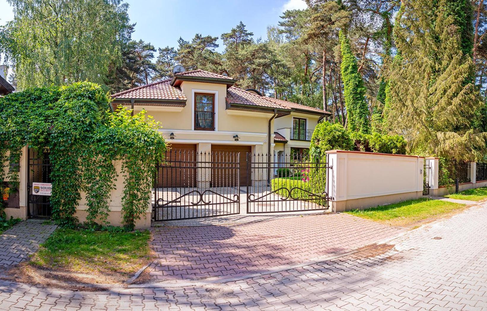 Luxury Villa Indoor Pool Warsaw Magdalenka Εξωτερικό φωτογραφία
